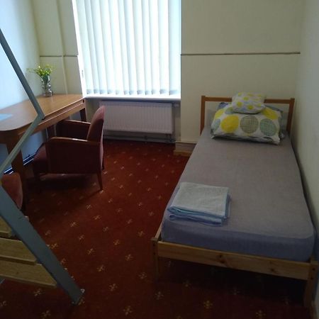 Hostel Kwadrans Гливице Екстериор снимка