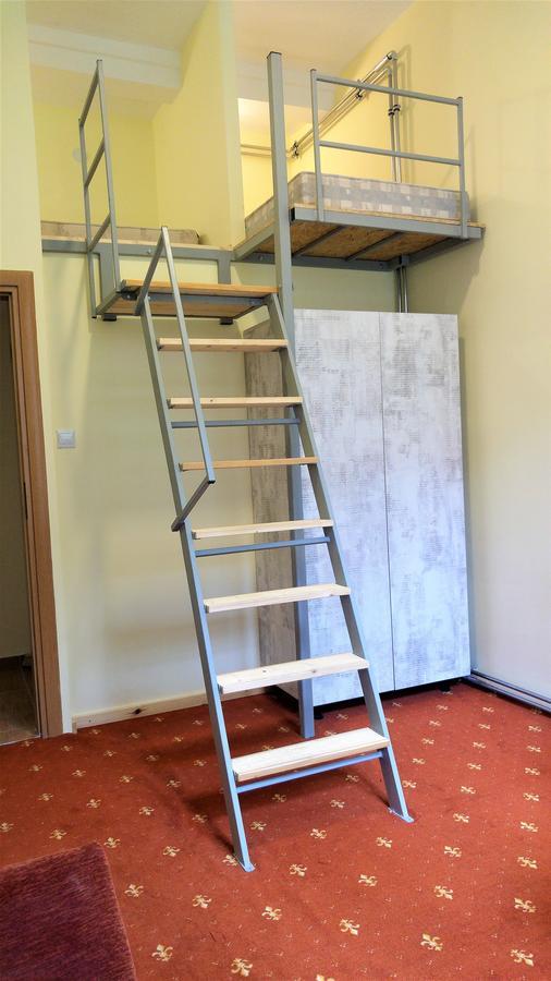 Hostel Kwadrans Гливице Екстериор снимка